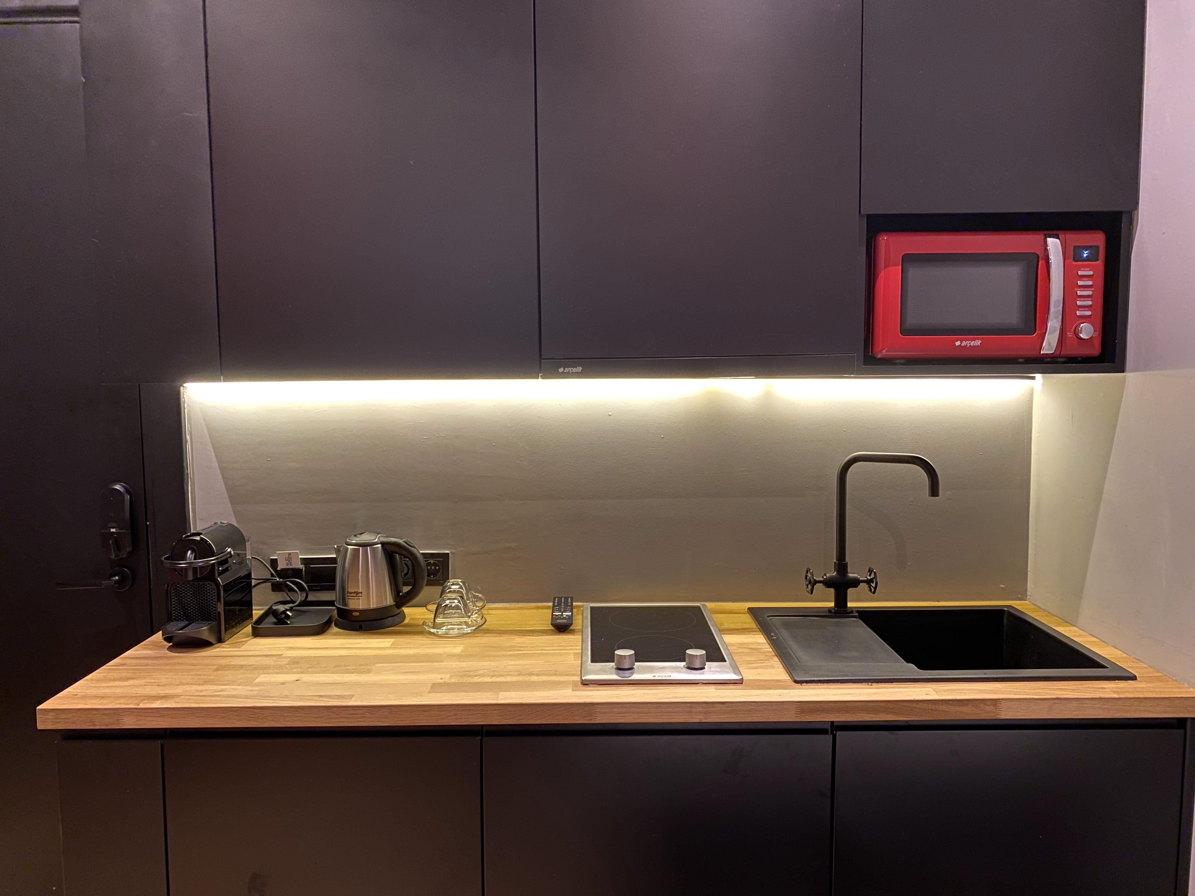 Ruz Hotels Istanbul Ngoại thất bức ảnh A modern kitchen