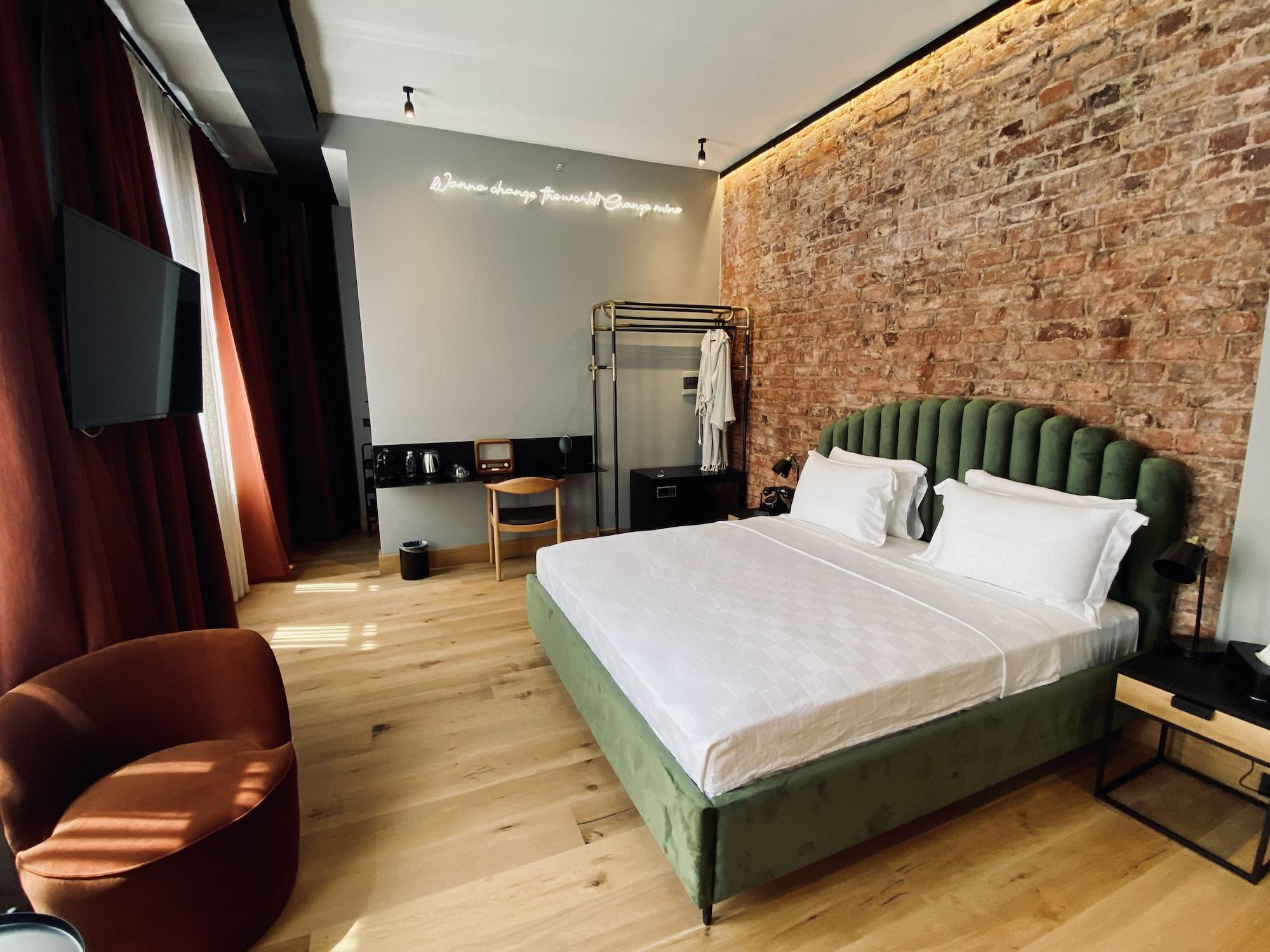 Ruz Hotels Istanbul Ngoại thất bức ảnh A room at the hotel