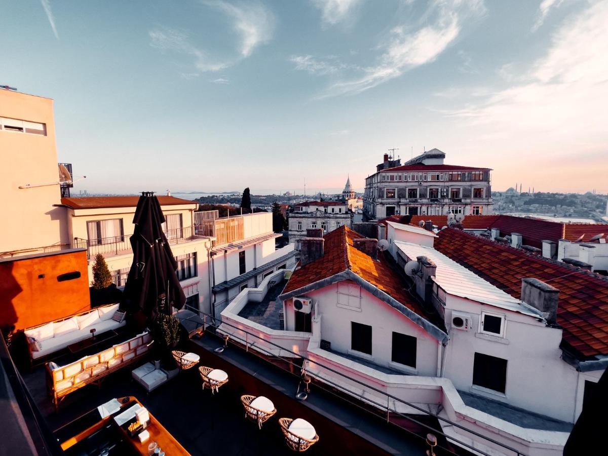 Ruz Hotels Istanbul Ngoại thất bức ảnh View of the city