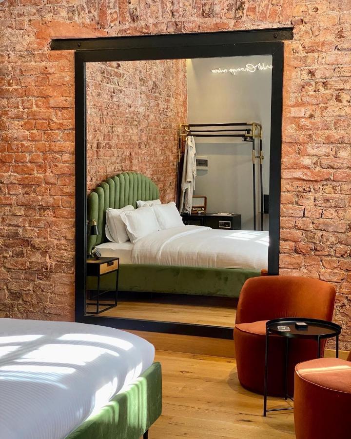 Ruz Hotels Istanbul Ngoại thất bức ảnh A room at the hotel
