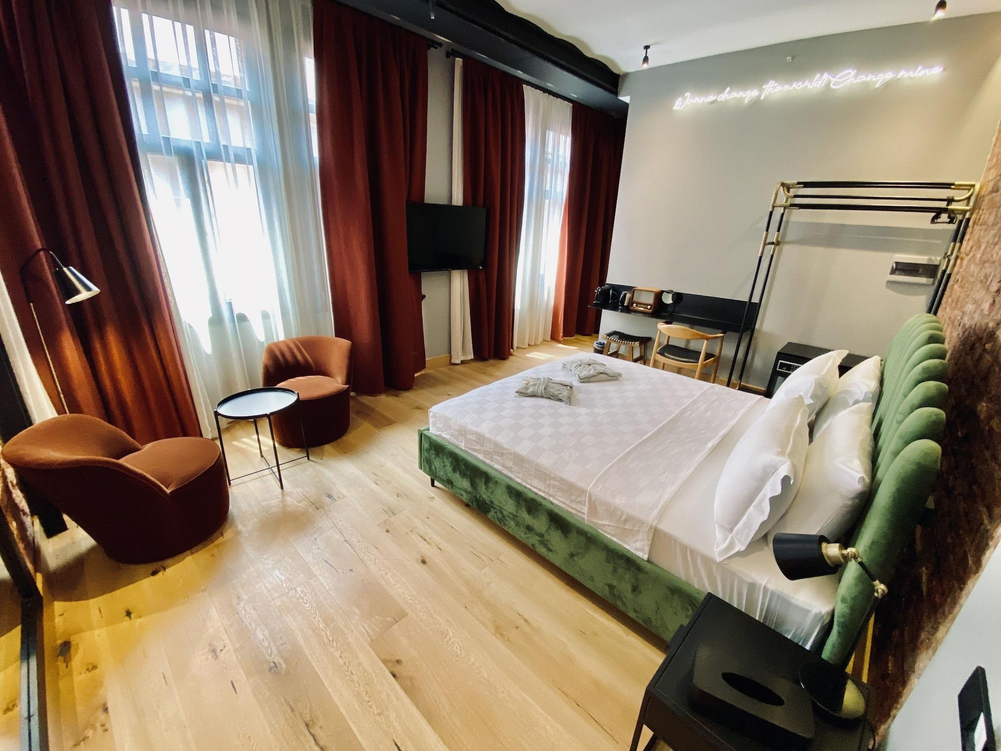 Ruz Hotels Istanbul Ngoại thất bức ảnh A room at the hotel