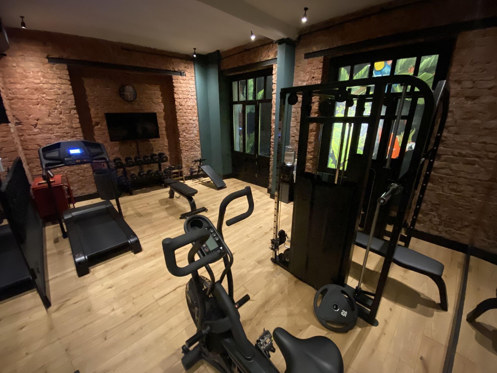 Ruz Hotels Istanbul Ngoại thất bức ảnh The gym at the hotel