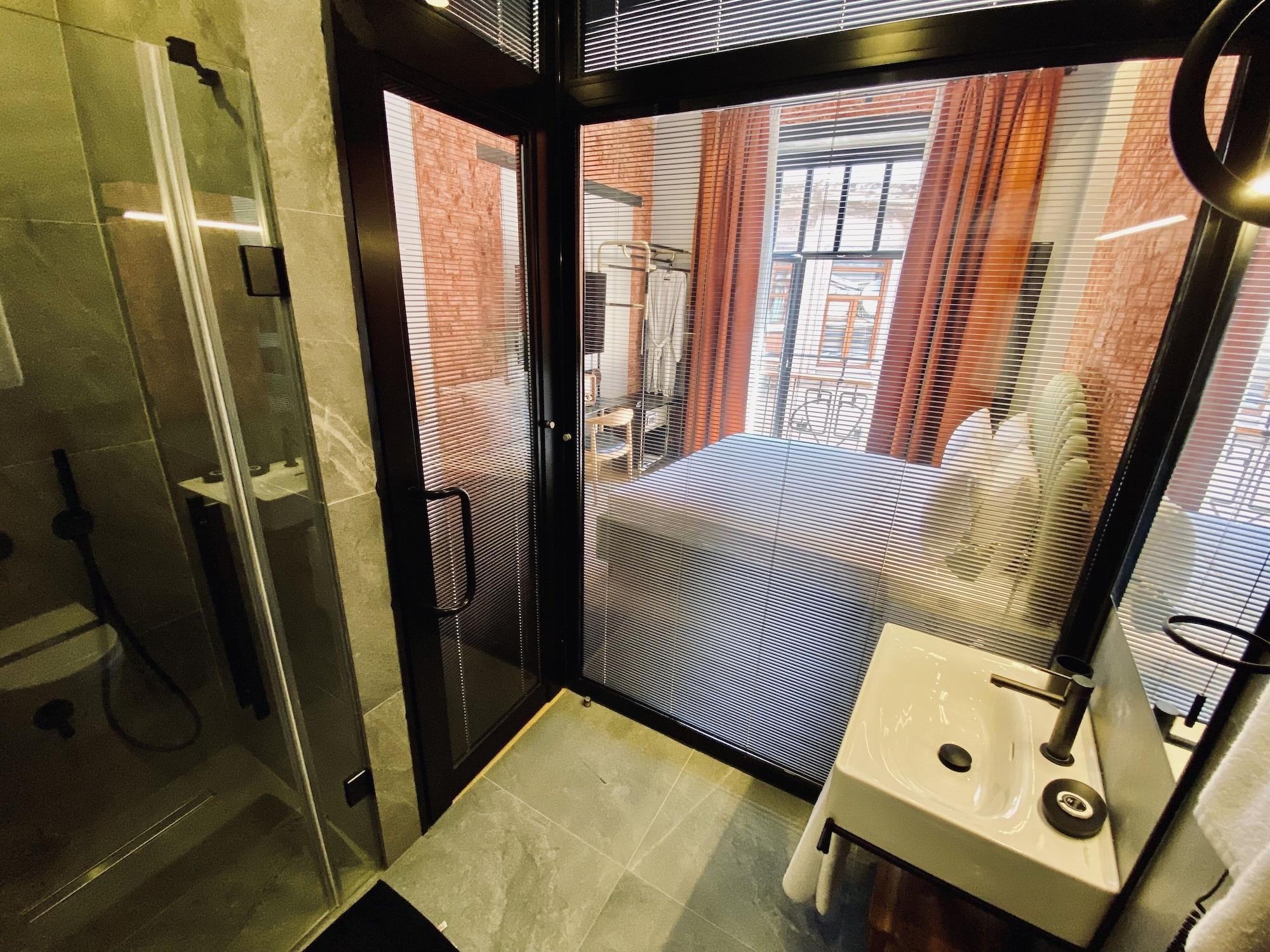 Ruz Hotels Istanbul Ngoại thất bức ảnh Bathroom