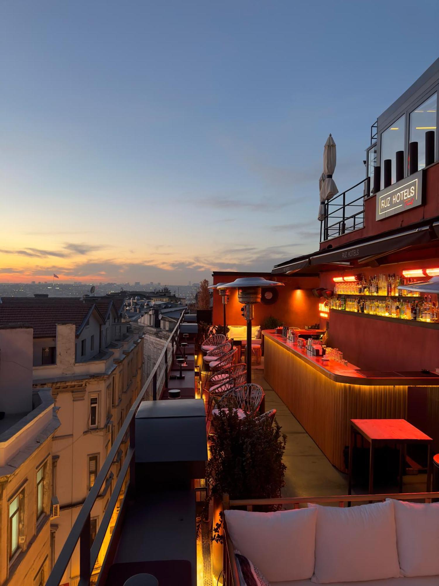 Ruz Hotels Istanbul Ngoại thất bức ảnh Rooftop bar